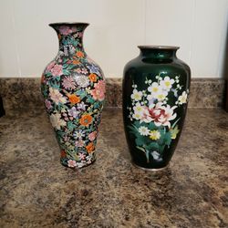 vintage japanese cloisonne vases with flowers. Lot Of 2