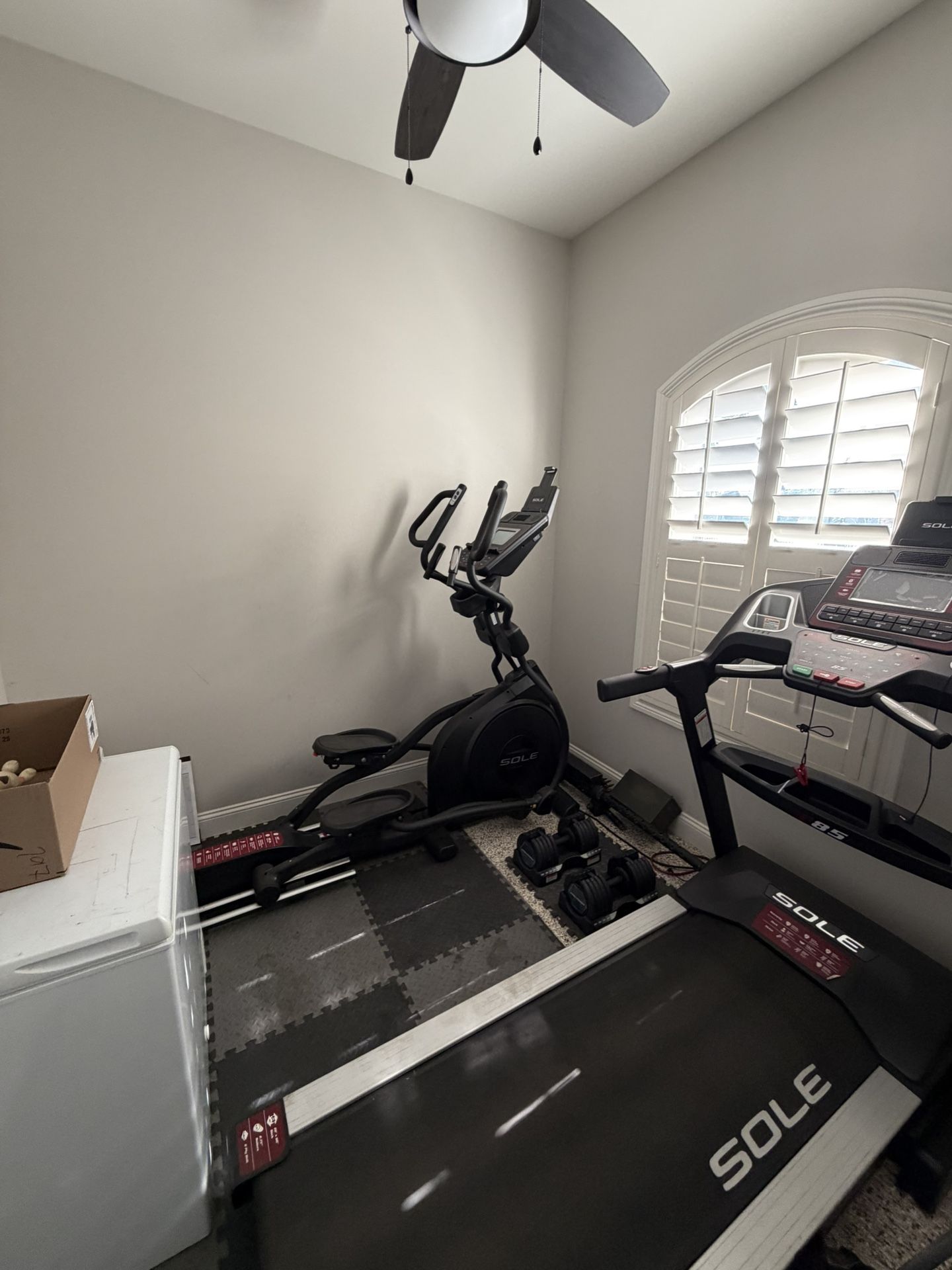 Fitness Machines / Gym Machines For Sale/ New Treadmill