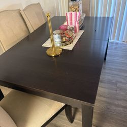 Dinning Table and Chair