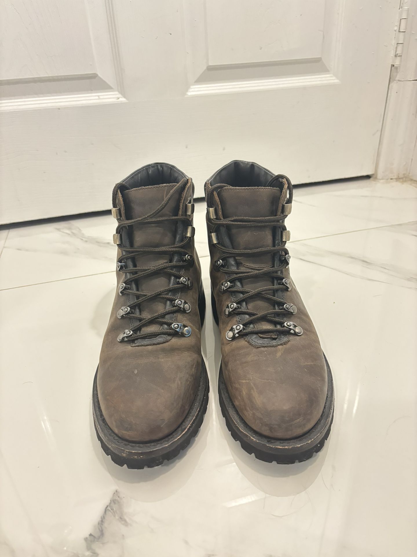 Vintage Thursday Boot Company Commander Boots Size 9