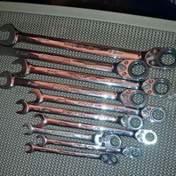 SNAP ON TOOLS***