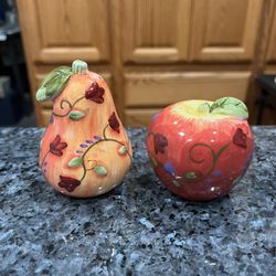 Vintage Ceramic Apple And Pear Salt And Pepper Shakers.  Preowned Never Used