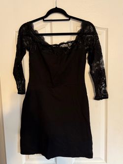 BB Dakota Black Lace Long Sleeve Mini Dress – Size 6 – NEW w/ Tags