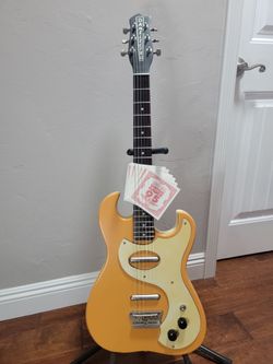 Danelectro 63 Reissue Like New
