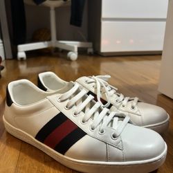 Gucci Ace Crocodile-Embossed Sneakers 
