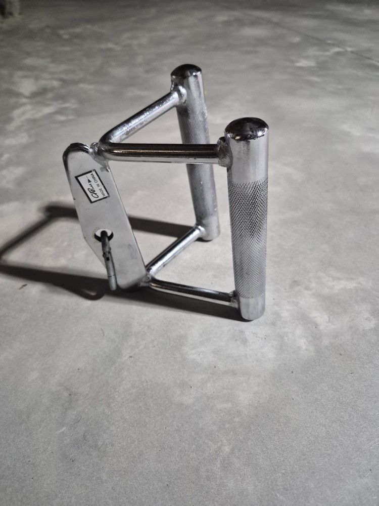 V Pulldown Attachment 