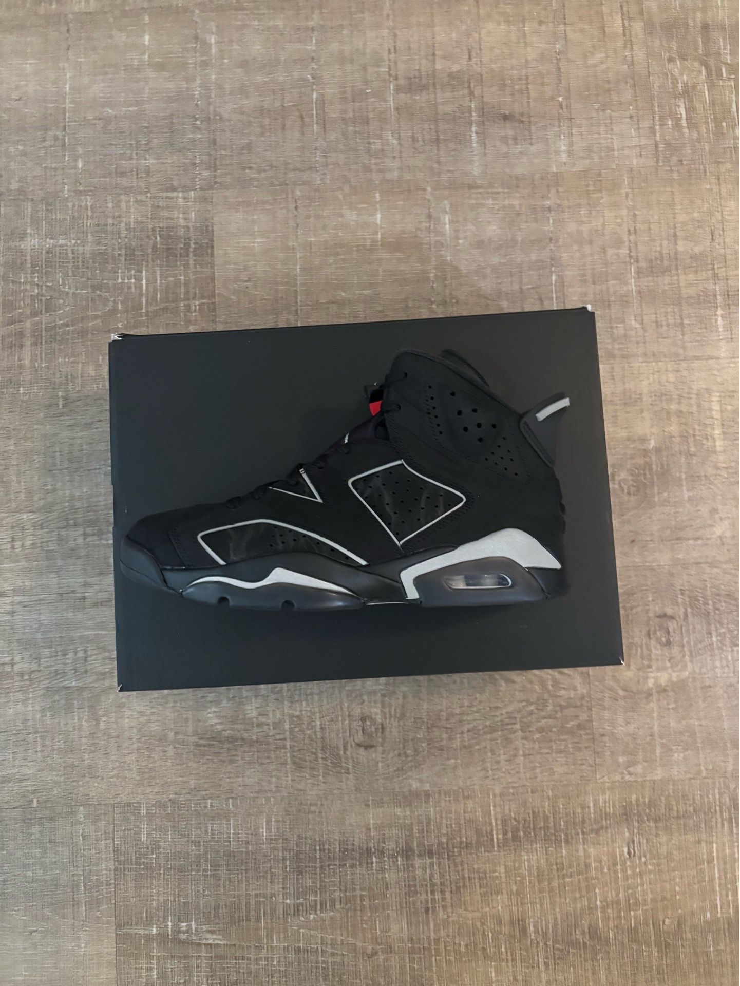 Jordan 6 Cap and Gown