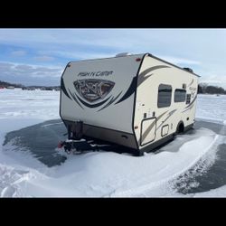Fish House Hydraulic Camper