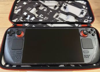 Steam Deck oled 1TB Fast pickup in hand