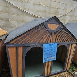 Xl Dog House (Available) 