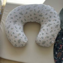 NURSING PILLOW