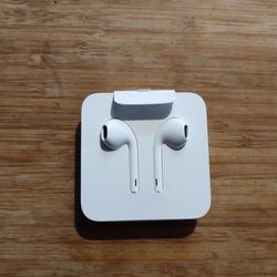 Apple Headphones Wired 