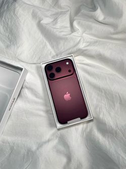 Unlocked iPhone 18 pro 1tb in Burgundy