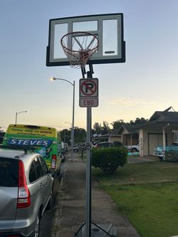 Free basketball hoop