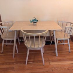 Sweet MCM boho style dining/kitchen table with 3 chairs