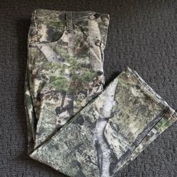 Mossy Oak camo pants