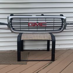 1999 GMC Sierra 1500 Grill