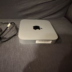Mac mini server/desktop 2012 2.7 GHz i7 Quad core  8g 256GB SDD
