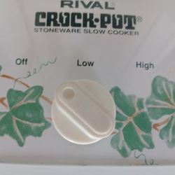 Large Crockpot Brand Like New