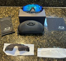 Oakley Radar 