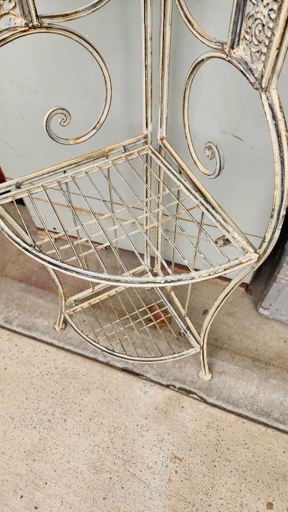 Corner Planter