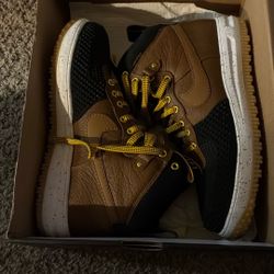 Nike Shoes 