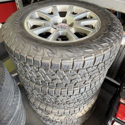 275/65/20 Nitto Terra Grappler W/OEM GMC Wheels