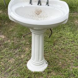 Pedestal Sink