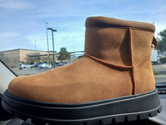 New BOOTS by UGG