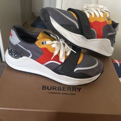 Burberry shoes Yellow/red/black/grey. (Size 10/44EUR)