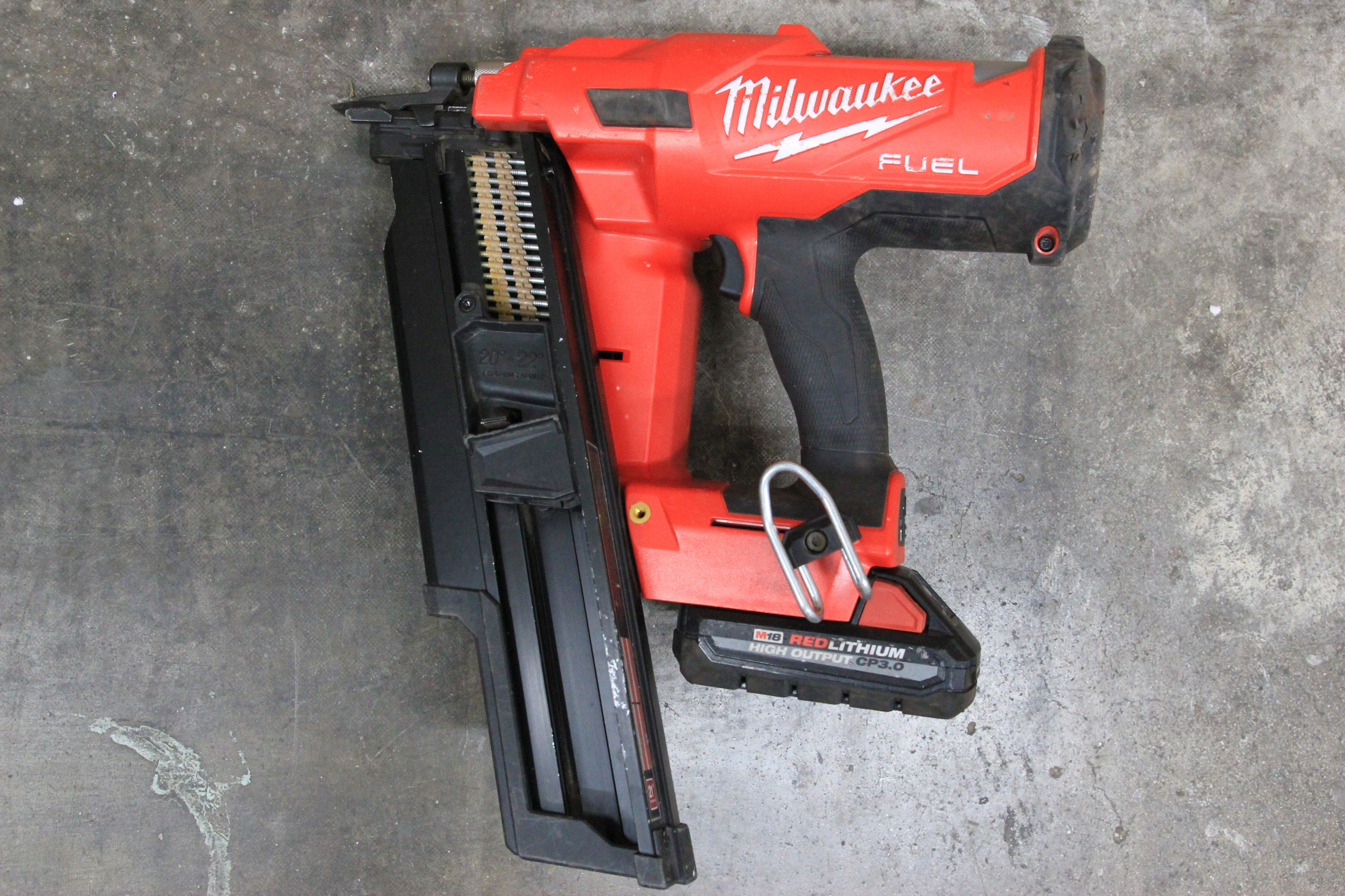 Milwaukee 2744-20 18V M18 FUEL 18V 21 Degree Framing Nailer With Battery