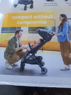 Orzo mini compact travel stroler  new in box $ 60
