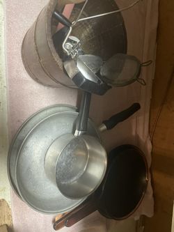 Pots And Pan Lot $10