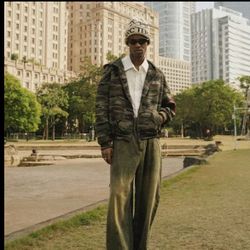 Brand New Camo Zip Up Jacket Men’s Small (Thick cotton)