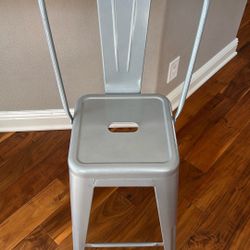 2 Metal Counter Stools