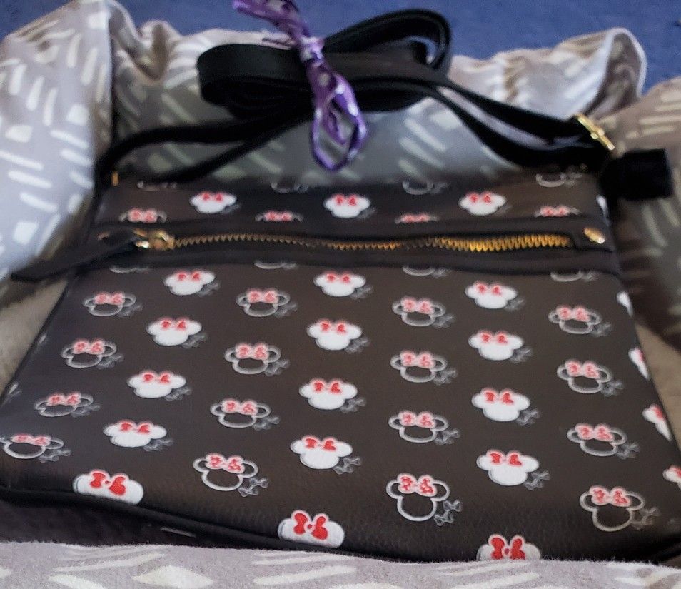 Minnie Mouse Crossbody Bag.