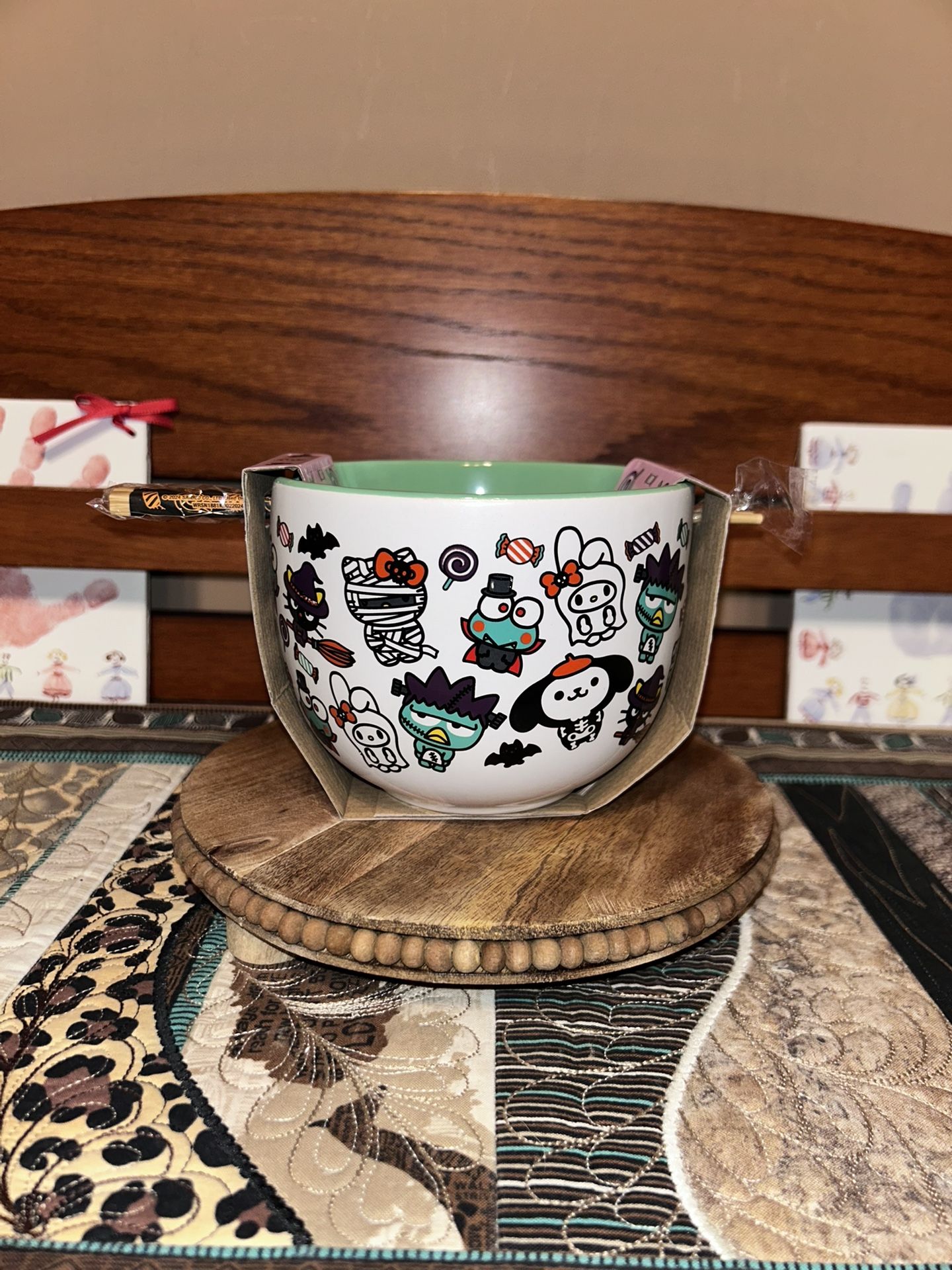 Hello Kitty/Friends Halloween Bowl