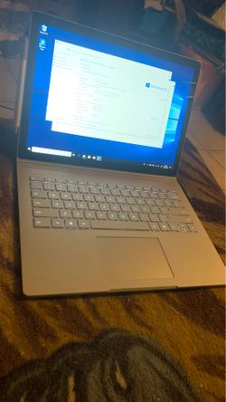 Surface book 2 i5 8gb ram with pen $950