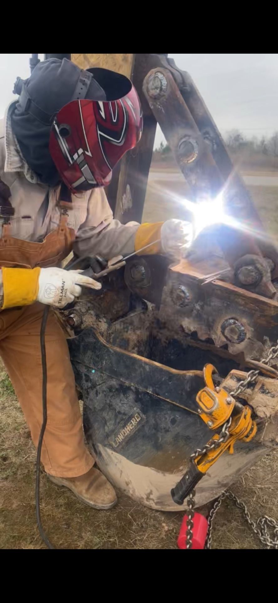STRUCTURAL AND PIPE MOBILE WELDER