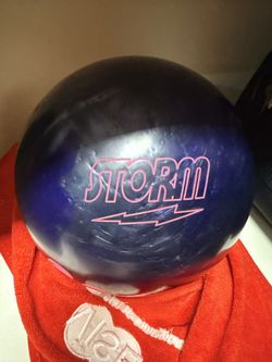 Storm Typhoon Bowling Ball 15lbs