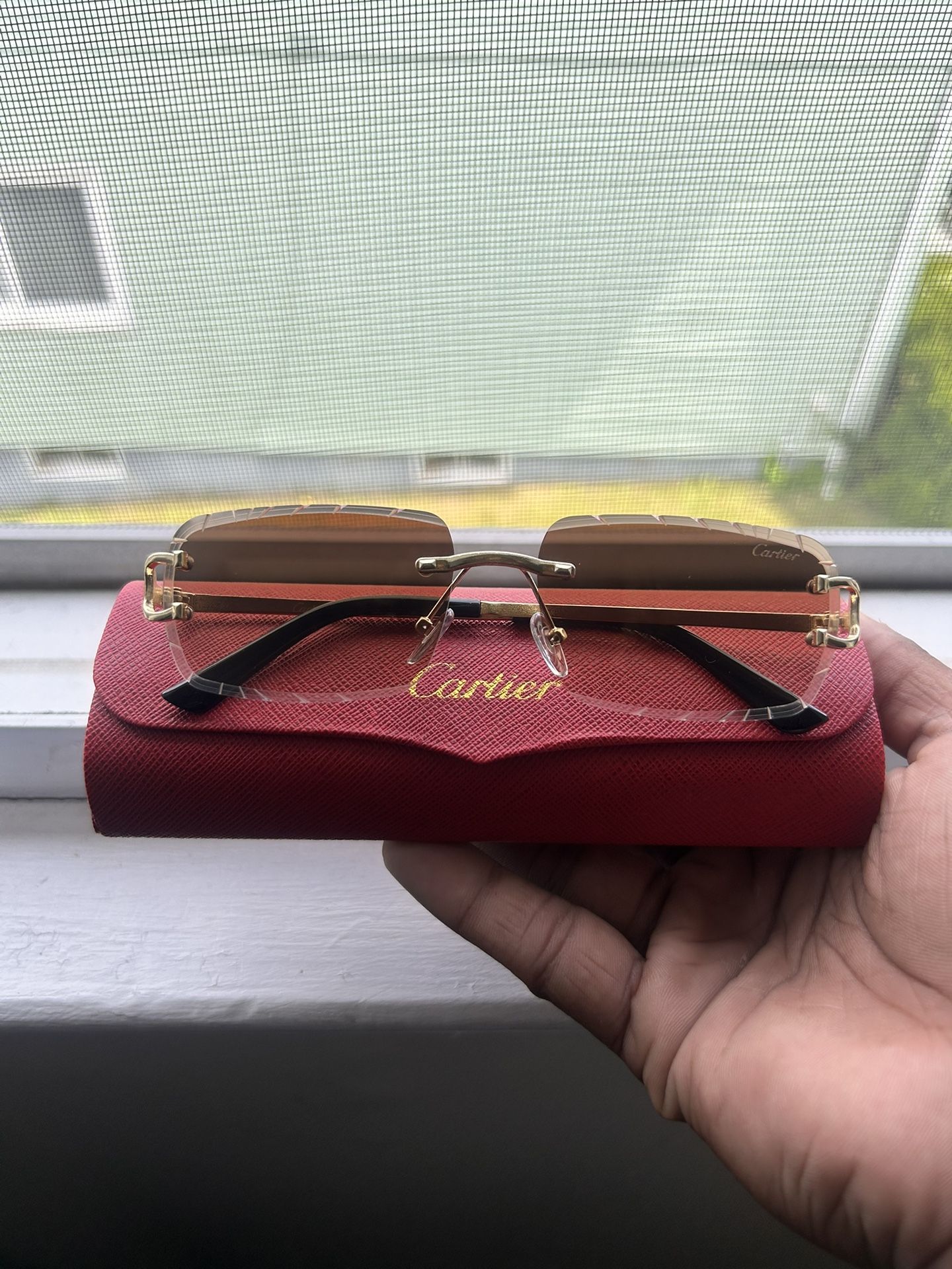 Cartiar Glasses 👓 Olive Green Lens Gold  Frame  Come With Authenticity Card & Case💎  Brand New ✅ $150💰