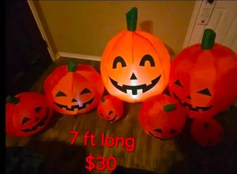 7 ft long pumpkins inflatable