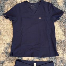 FIGS Medical Scrubs Set In Navy 
