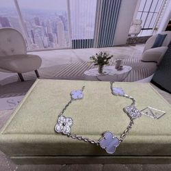 Van Cleef & Arpels bracelet