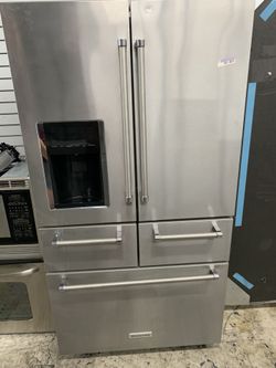 Kitchen aid 5 door in stainless steel used with platinum interior