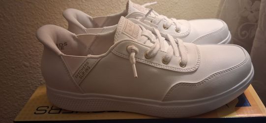 Skechers Bob's Hands Free Slip Ins