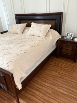 King Bed Frame With Box