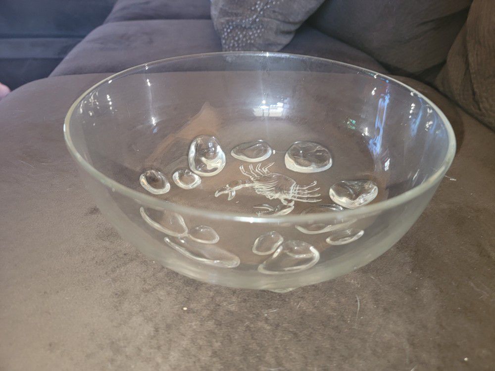 NEW THICK HEAVY GLASS BOWL.  9.5"  WIDE AND 3.5" TALL