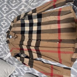Burberry Button Up Large