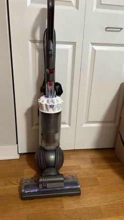 Dyson LightBall upright vacuum
